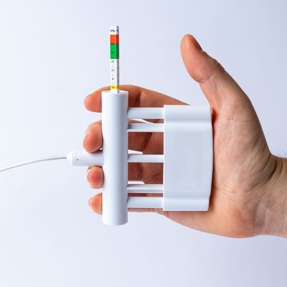 Ergonomikus fogantyú színkódolt vákuumkijelzővel és nyomógombbal